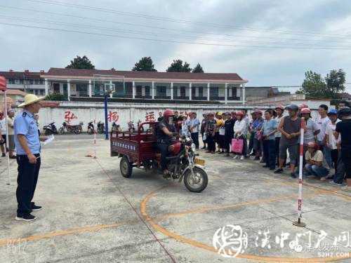 洋縣謝村鎮(zhèn)200余名村民在家門口考到了駕照！