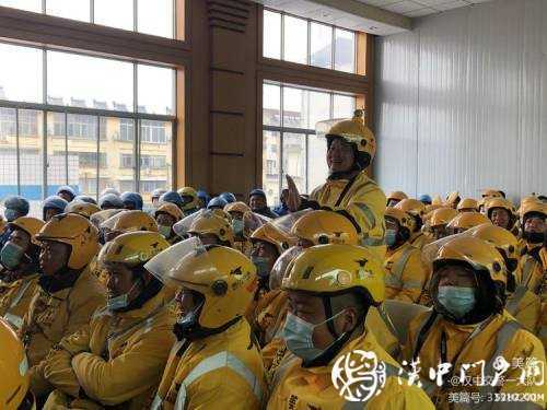 今天，交警為外賣小哥點了份“交通安全餐”