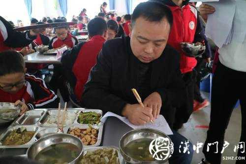 沒時(shí)間接孩子放學(xué)？略陽這所學(xué)校幫你“課后帶娃”