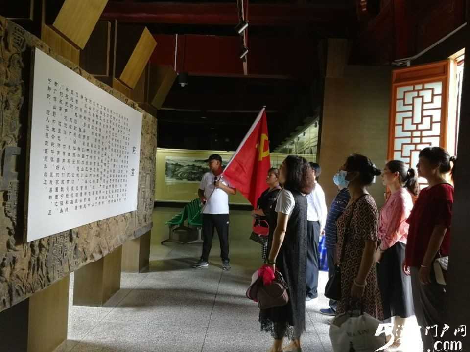 【凝心聚力銘初心· 砥礪奮進(jìn)再啟程】漢臺(tái)區(qū)東關(guān)街道辦事處漢豐社區(qū)開展慶祝建黨99周年系列主題黨日活動(dòng)