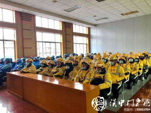 今天，交警為外賣小哥點了份“交通安全餐”
