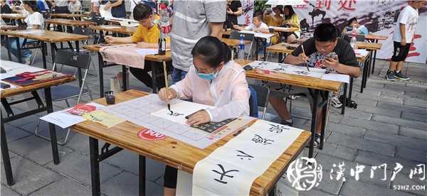 用書法銘記青少年時(shí)光！第三屆陜西省青少年書法展?jié)h中選區(qū)復(fù)選盛大開啟