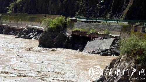 保暢通！略陽交通部門積極搶修水毀道路