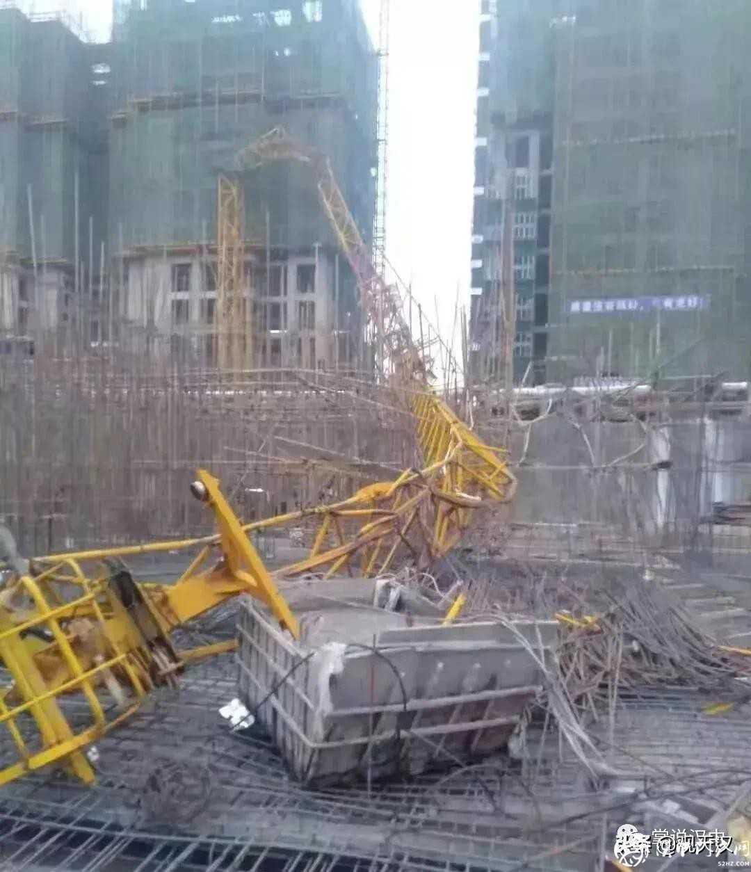 人死亡，南鄭“12.10”塔式起重機(jī)坍塌事故，一干部以玩忽職守罪被公訴"