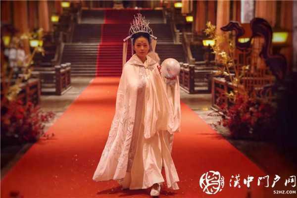 樂享漢服出行 傳承禮儀文化，漢服同袍相約興漢勝境共賞華裳之美