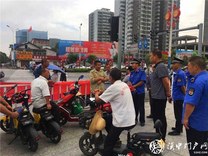 漢臺(tái)區(qū)東關(guān)街道辦事處遷移新橋馬路勞務(wù)市場(chǎng)，告別安全隱患