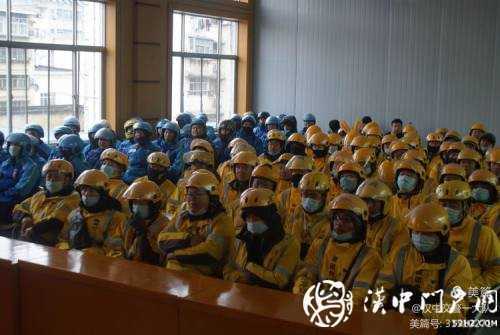 今天，交警為外賣小哥點了份“交通安全餐”