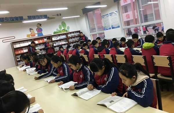 漢八中開展“書香滿校園·閱讀潤心靈”系列活動(dòng)