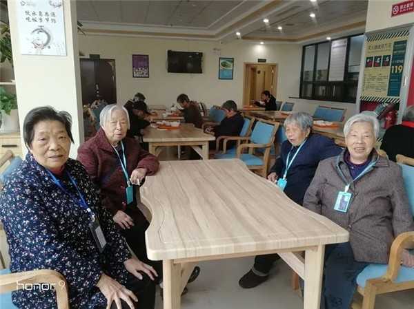 羨慕爺爺奶奶在漢中的養(yǎng)老生活！等我退休了也這樣過！