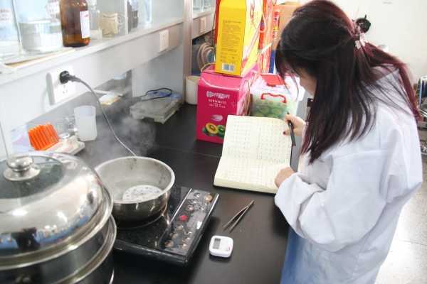 新春走基層 | 陜西理工大學(xué)：校園里的“就地過(guò)年”