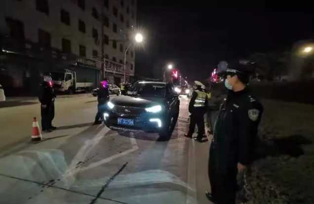 洋縣公安盤查進出城車輛，查處酒駕6起，其他交通違法12起！
