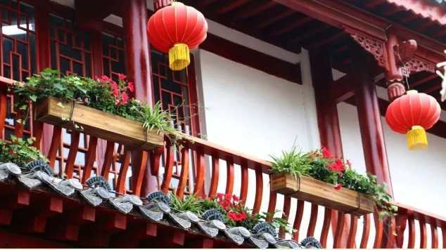 莫負(fù)春日好時光，來褒國古鎮(zhèn)踏青去！