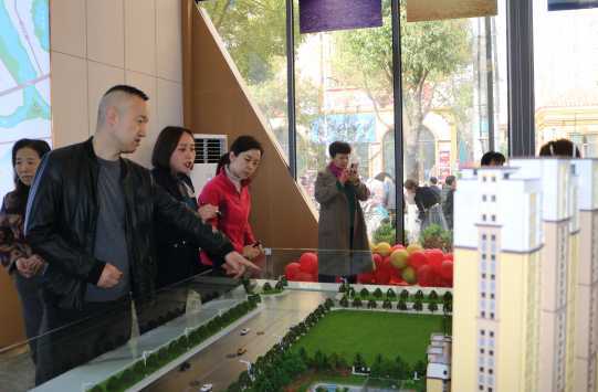 序起一城榮光，金色港灣營銷中心盛大開放