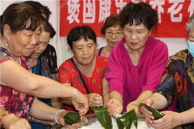 褒國康樂園養(yǎng)老社區(qū)舉行”情系端午，愛在安康”進社區(qū)活動
