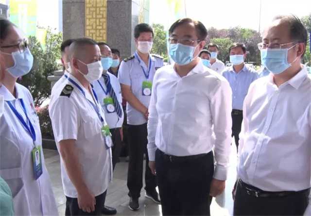 鐘洪江、張燁檢查十四運會安保維穩(wěn)工作