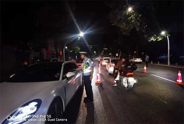 68小時堅(jiān)守！漢中交警大隊(duì)圓滿完成國慶假期道路交通安保任務(wù)"