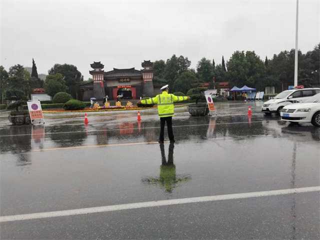 68小時堅(jiān)守！漢中交警大隊(duì)圓滿完成國慶假期道路交通安保任務(wù)"