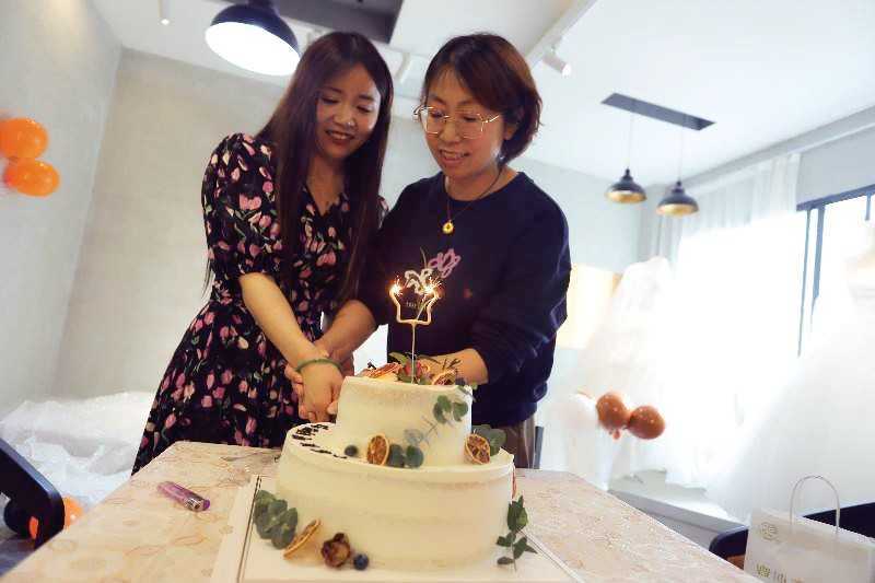 漢中婚紗攝影新地標(biāo)：“山?！ぷ杂伞被閿z攝影工作室盛裝開(kāi)業(yè)