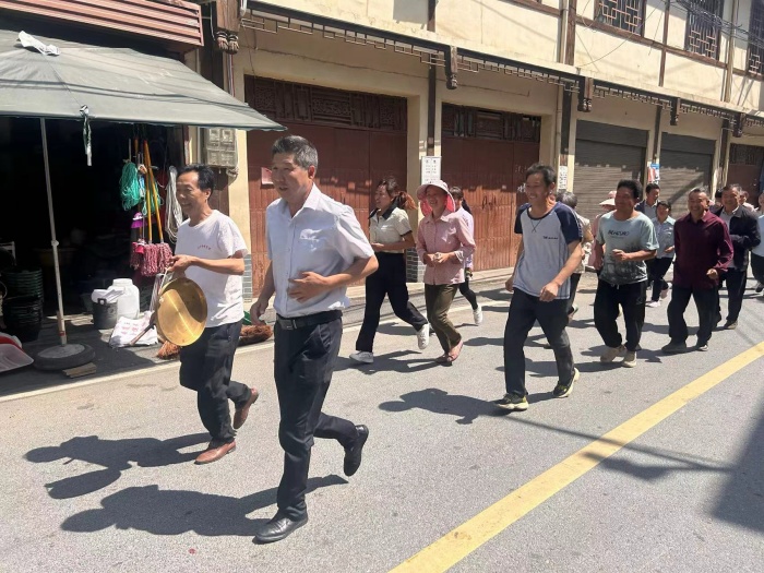 以“練”備汛，城固小河扎實(shí)開(kāi)展防汛應(yīng)急演練