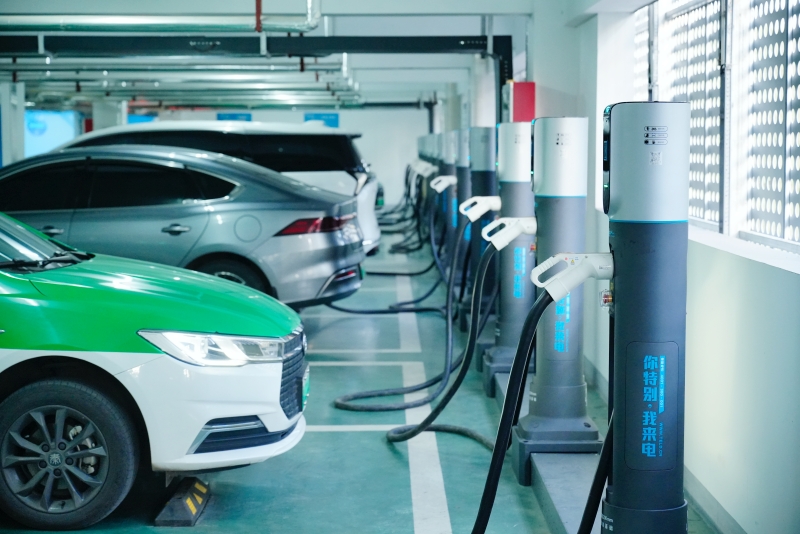 漢臺(tái)西新街立體停車場(chǎng)， 智慧便捷引領(lǐng)城市新風(fēng)貌