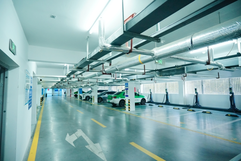 漢臺(tái)西新街立體停車場(chǎng)， 智慧便捷引領(lǐng)城市新風(fēng)貌