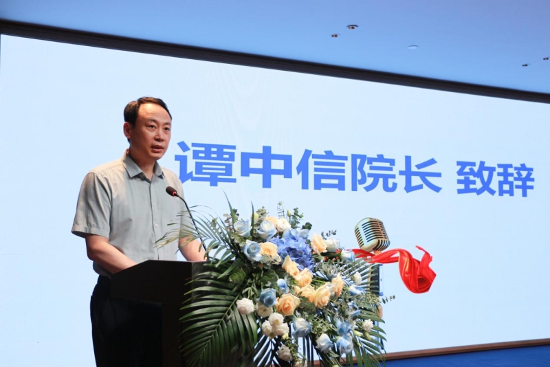 漢中市疑難眼病規(guī)范診療專題學(xué)術(shù)會(huì)議暨第三屆眼科專業(yè)委員會(huì)“眼視光與屈光手術(shù)學(xué)組” 會(huì)議圓滿舉行