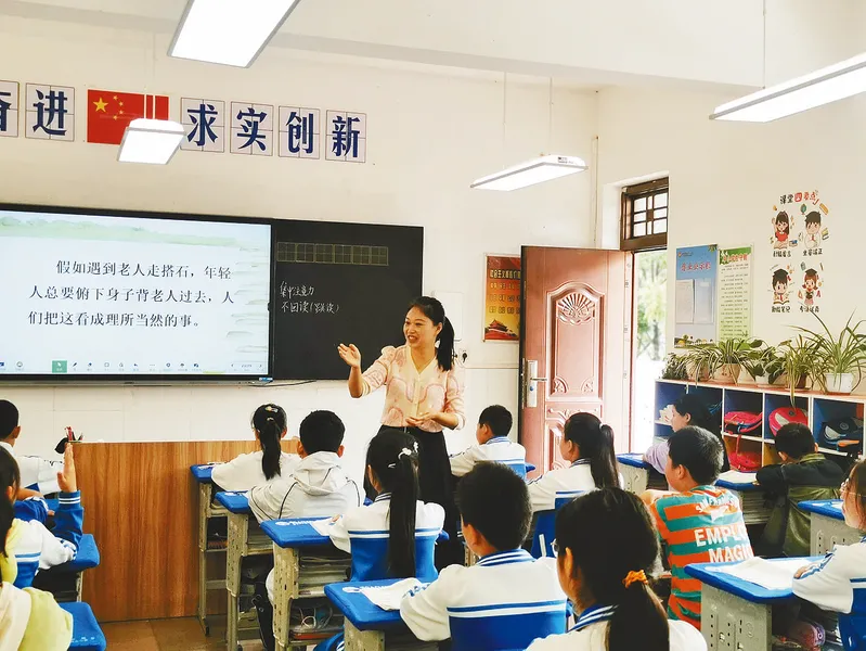 全國擬表彰！漢中這四位三尺講臺“筑夢人”，你認(rèn)識嗎？