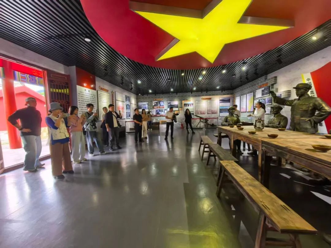 “繽紛秋季·趣游西鄉(xiāng)”網(wǎng)絡主題宣傳活動走進西鄉(xiāng)