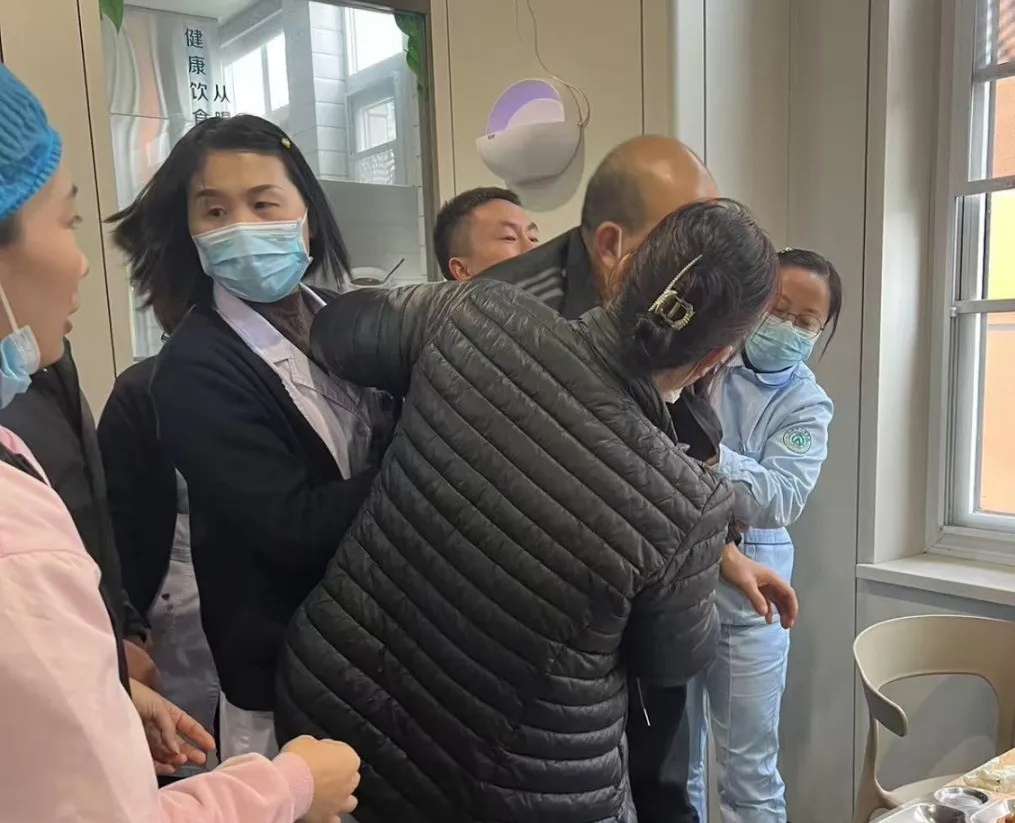 漢中市人民醫(yī)院上演生死救援，這個方法關(guān)鍵時刻能救命！