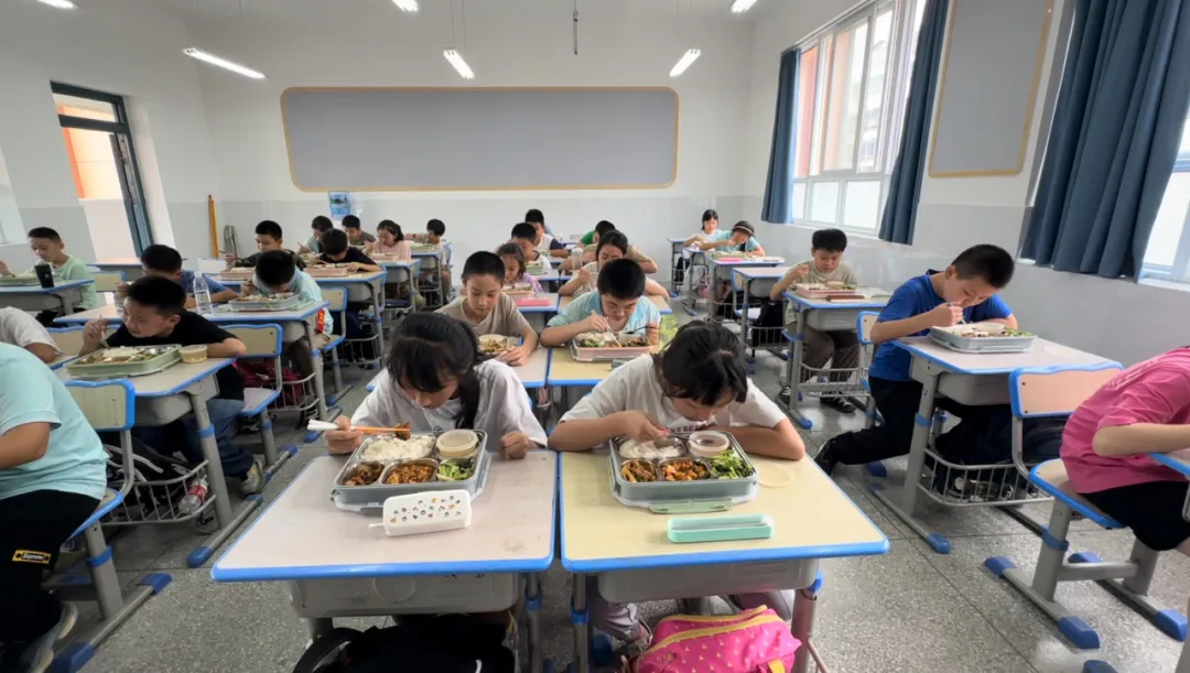 讓學(xué)生吃得好睡得香！漢中推進(jìn)校內(nèi)午餐午休→