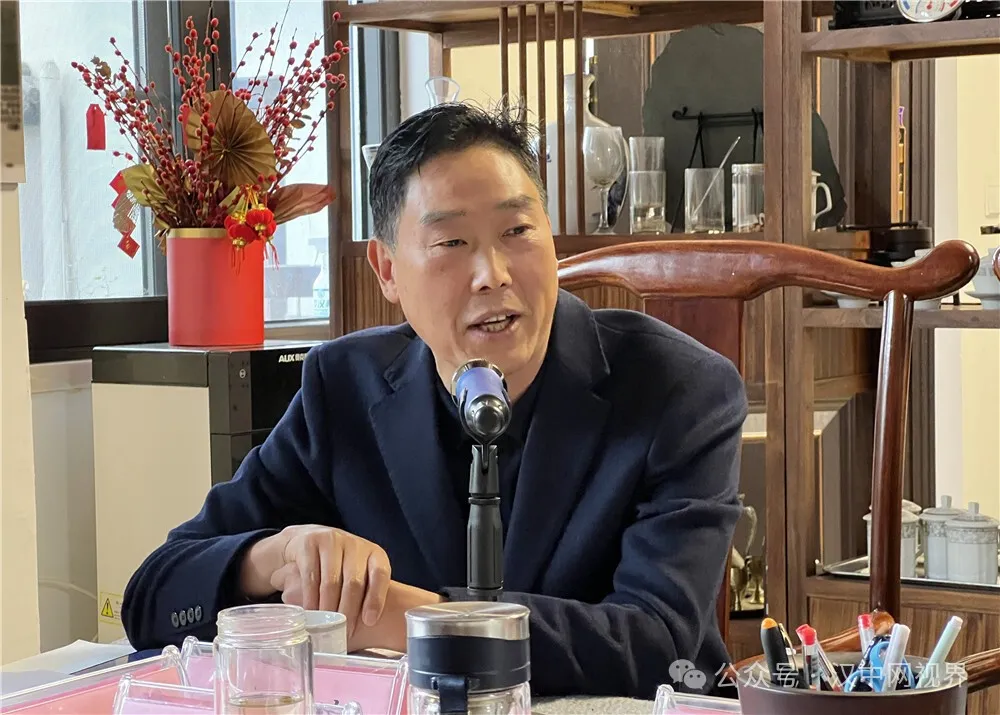 張紀(jì)平攝影新著發(fā)布座談會(huì)召開