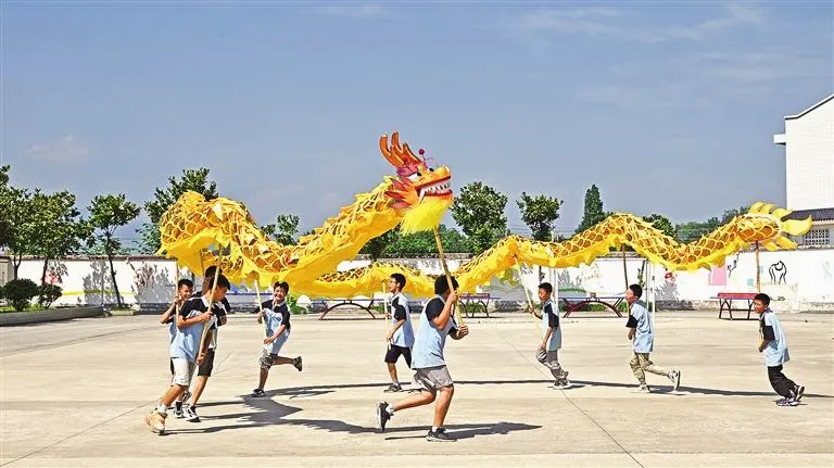 今天，《陜西日報》整版宣傳漢臺這項技藝！