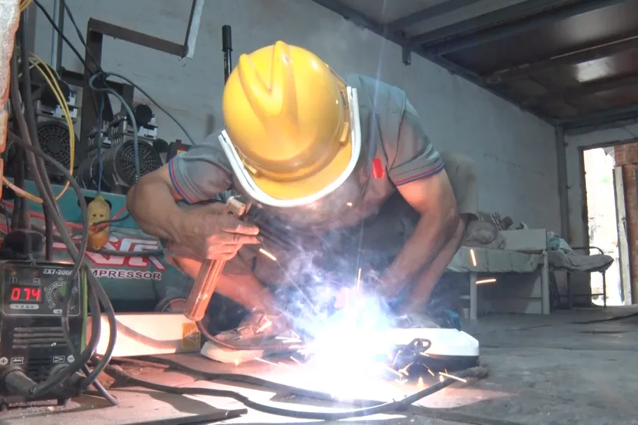 一把鑰匙一份情，漢臺(tái)小巷深處的“快修俠”