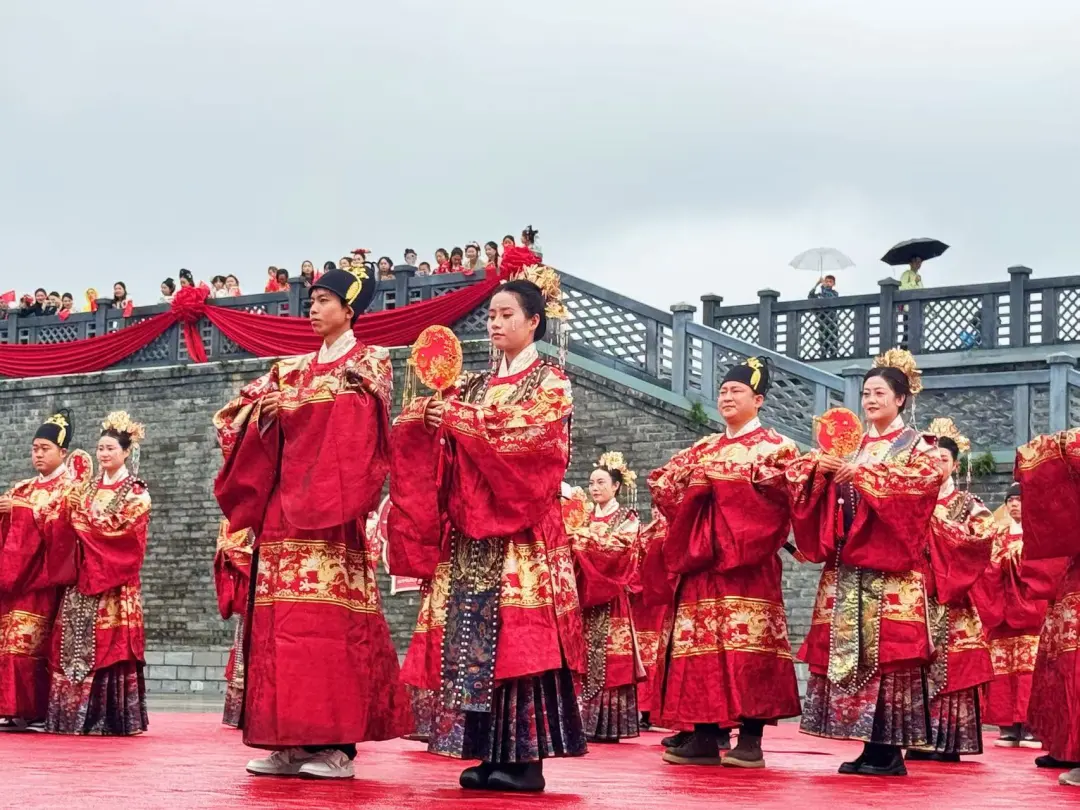 漢中漢服嘉年華活動(dòng)盛大啟幕！