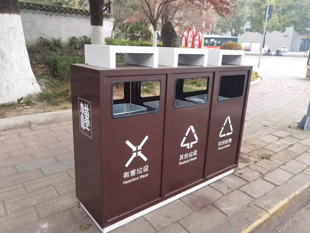 “上新活動(dòng)”進(jìn)行中！漢臺(tái)城市路名牌改頭換面