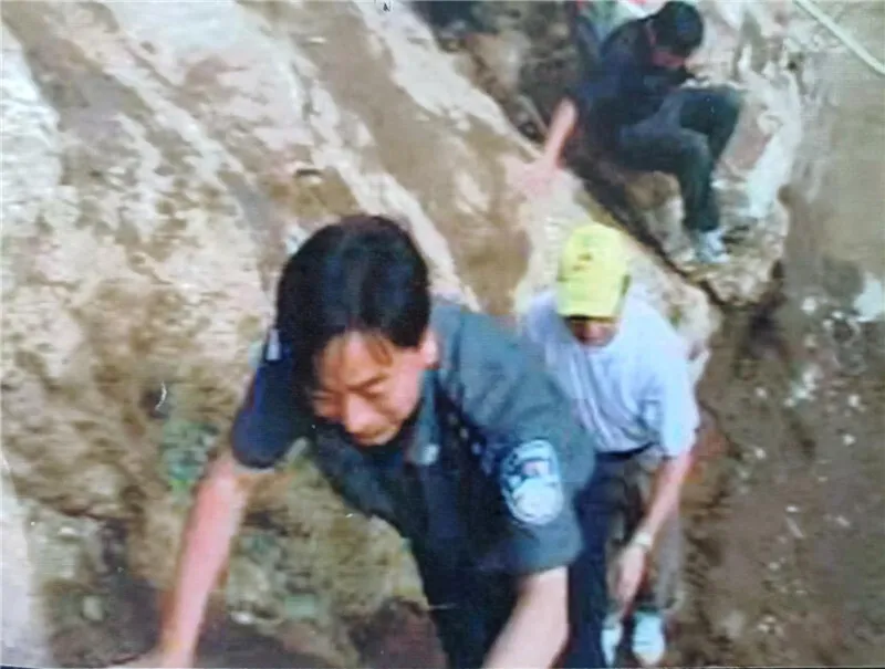 李振峰：天池寺之殤