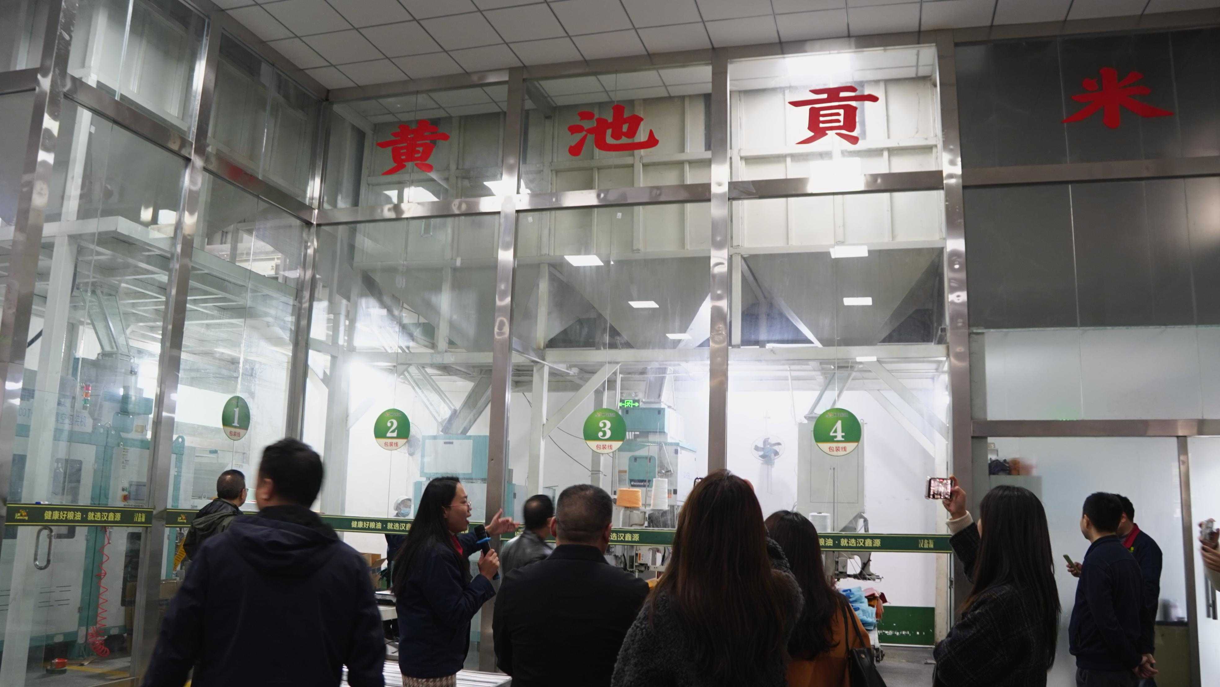 走進(jìn)園區(qū)看變化！2023網(wǎng)絡(luò)媒體看西鄉(xiāng)主題采訪活動(dòng)順利舉行