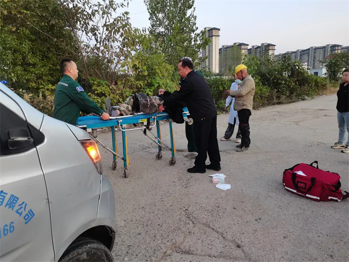 暖心！危急時(shí)刻，漢臺(tái)城管隊(duì)員緊急施救！
