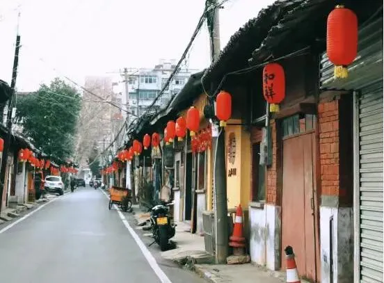 文化中國行丨被漢臺(tái)氛圍感老街驚艷到了！ 獨(dú)特韻味， 拍照絕美！