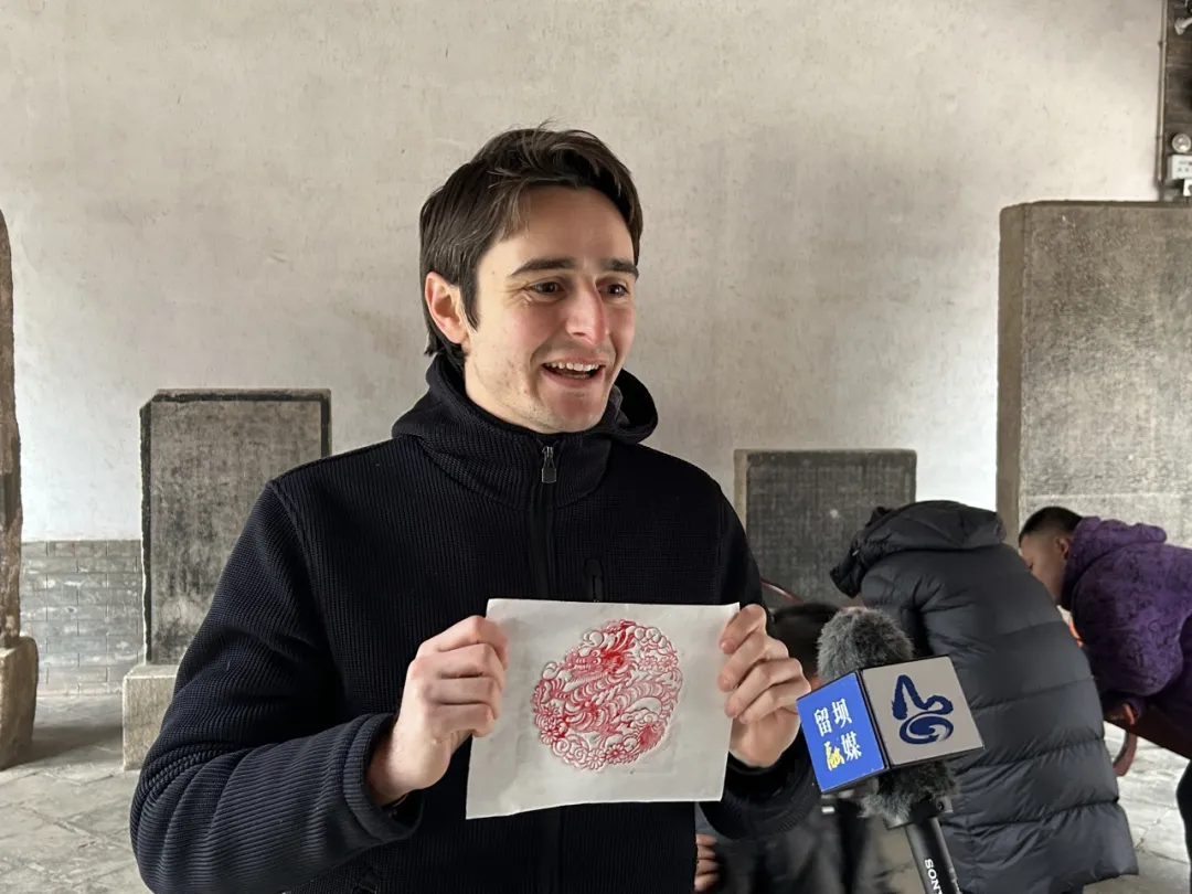 滑雪、戲雪、賞民俗！留壩景區(qū)“上才藝”