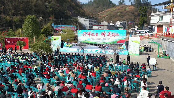 鎮(zhèn)巴“月月喜相逢”文藝演出暨簡池鎮(zhèn)春季文旅消費(fèi)季系列活動舉行