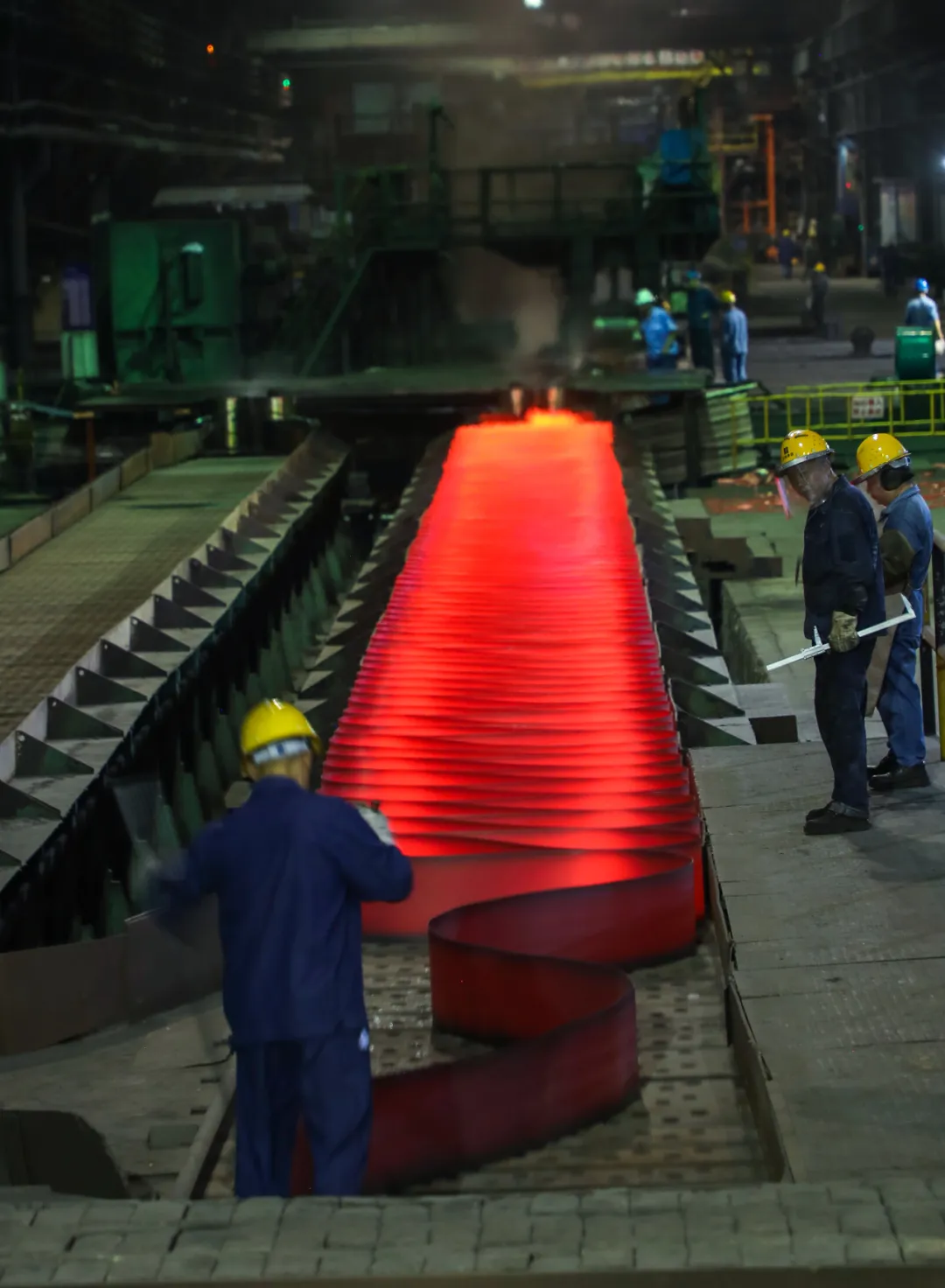 預(yù)計(jì)新增產(chǎn)值16億元！漢鋼一號(hào)軋線技改項(xiàng)目投產(chǎn)！