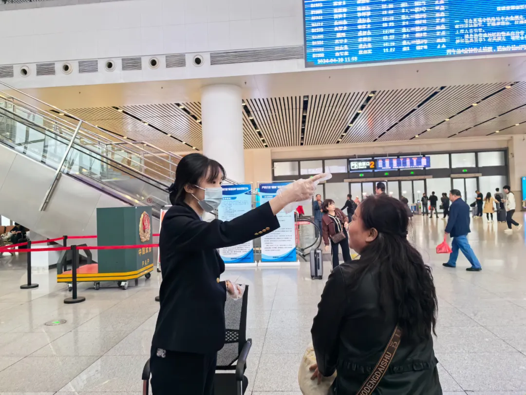 “五一”小長(zhǎng)假漢中車(chē)務(wù)段預(yù)計(jì)發(fā)送旅客35萬(wàn)人次