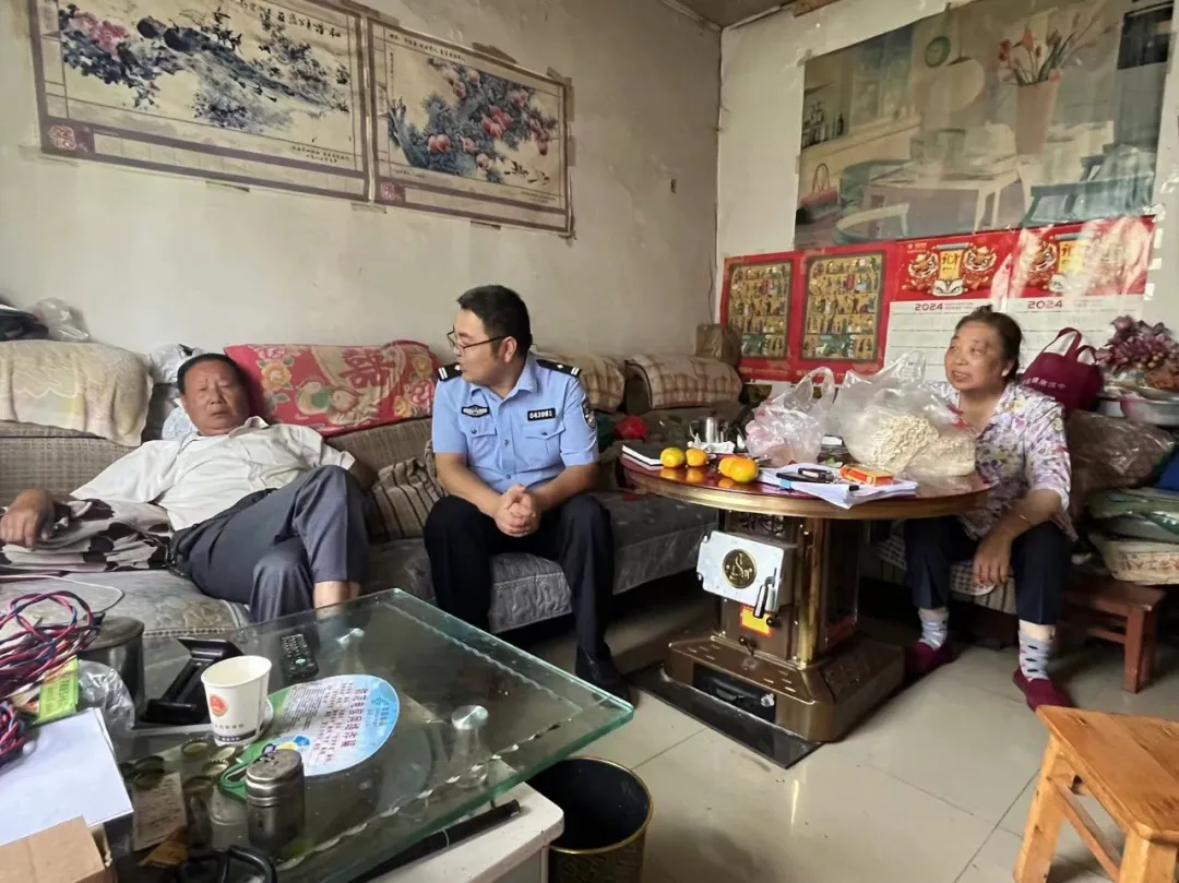 扎根基層護民安，平安“山城”的守護者