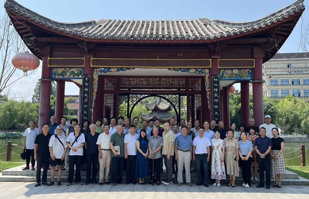 一部增強(qiáng)文化自信的好書——讀來文基先生《漢中先秦文化》