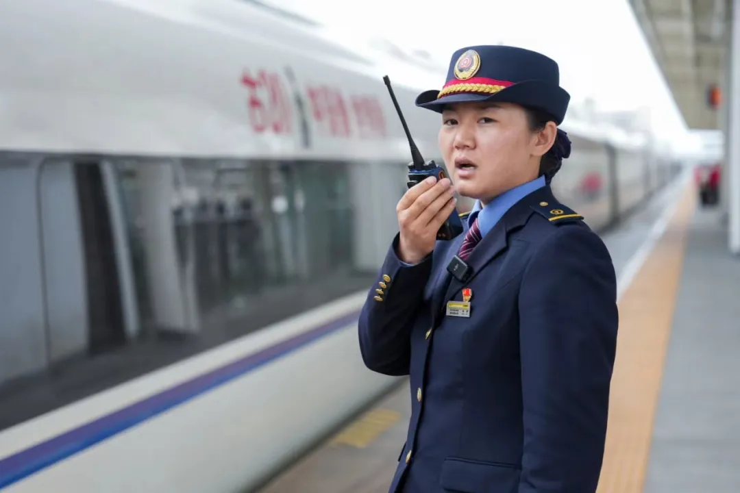 “五一”小長(zhǎng)假漢中車(chē)務(wù)段預(yù)計(jì)發(fā)送旅客35萬(wàn)人次